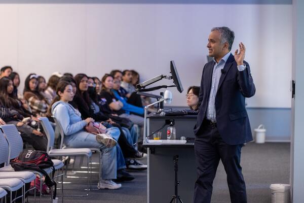Professor and CSI Director, Dr. Karthick Ramakrishnan, leads area youth in visioning exercises at the SoCal Youth Futures Summit at UCR on February 10th, 2023.